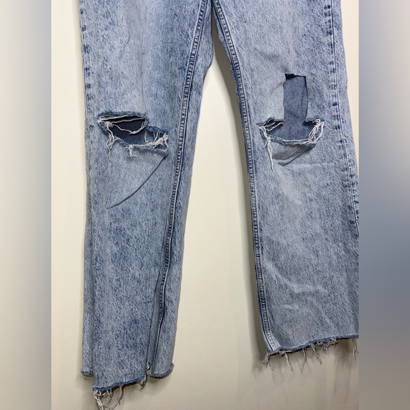 Zara Blue Denim Straight Leg Distressed High Rise Cropped Jeans - Picture 3 of 7